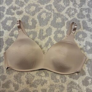 Soma vanishing 360 wireless bra 42C